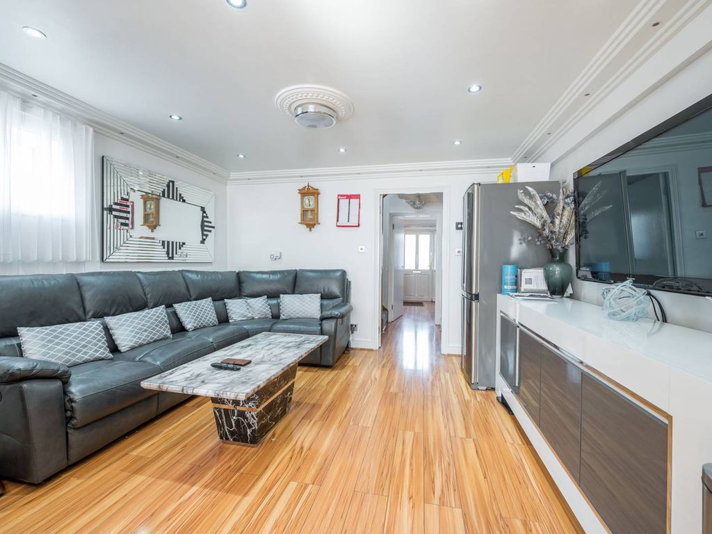 Manger Road Caledonian Road London N7  