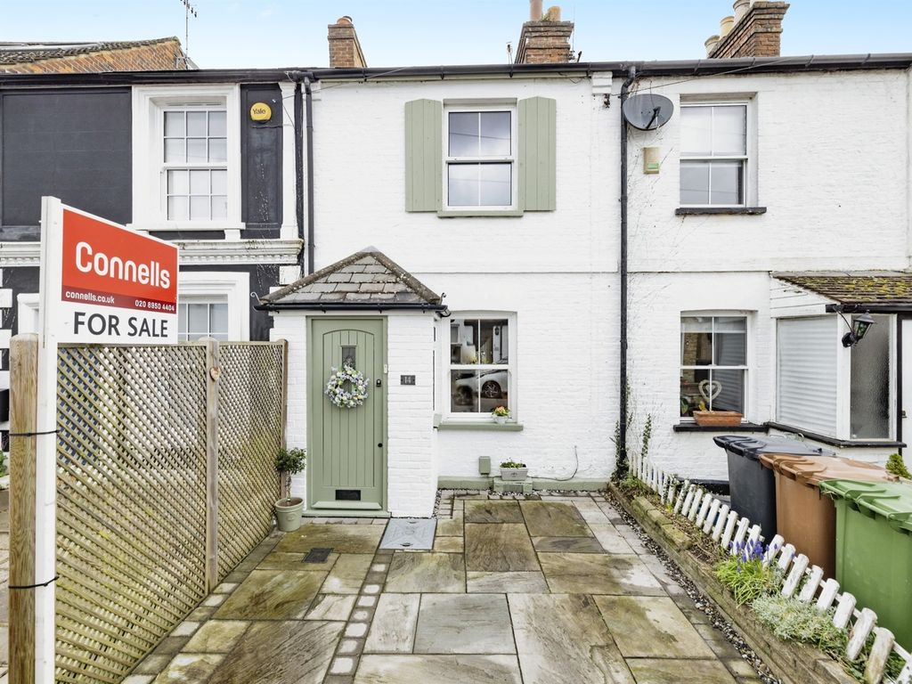 2 bed terraced house for sale in Springfield, Bushey Heath, Bushey WD23