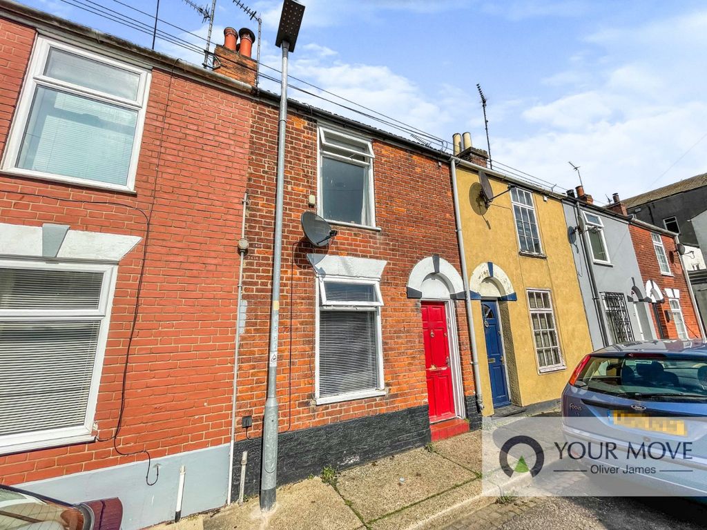 2 bed terraced house for sale in New Wellington Place, Great Yarmouth