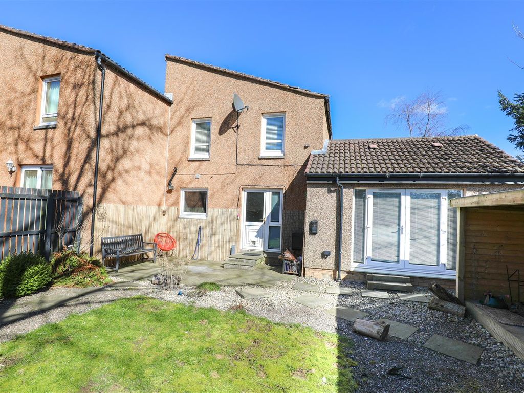 3 bed end terrace house for sale in Dunlin Avenue, Glenrothes KY7 Zoopla