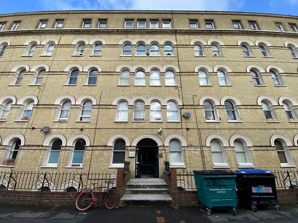 2 bed flat for sale in Flat 17 Bath House, Bath Terrace, Southwark