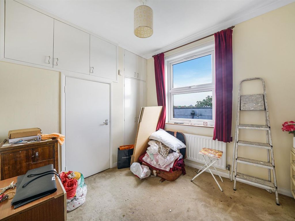 1 bed flat for sale in Chamberlayne Road, London NW10, £300,000 Zoopla