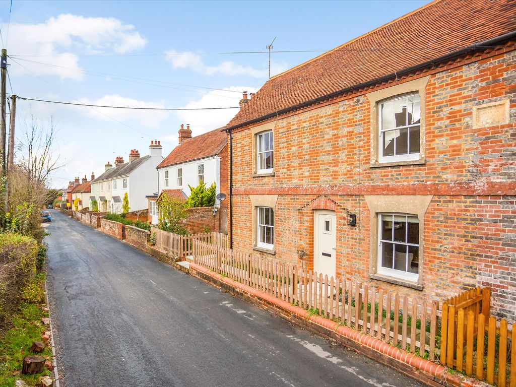 3 bed cottage for sale in High Street, Kintbury, Hungerford RG17 Zoopla
