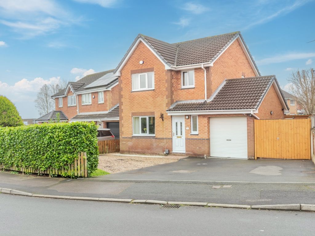 3 bed detached house for sale in Crown Flatt Way, Dewsbury WF12, £285,000 Zoopla