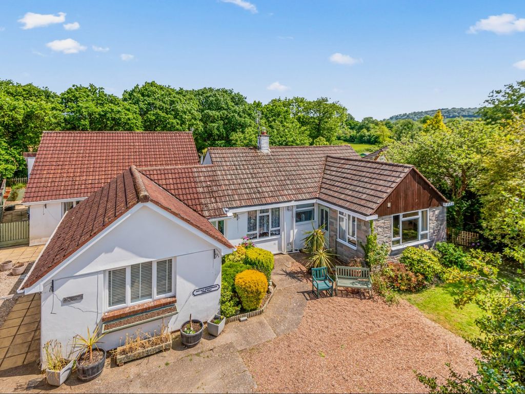 6 bed bungalow for sale in Newlands Close, Landkey, Barnstaple, North