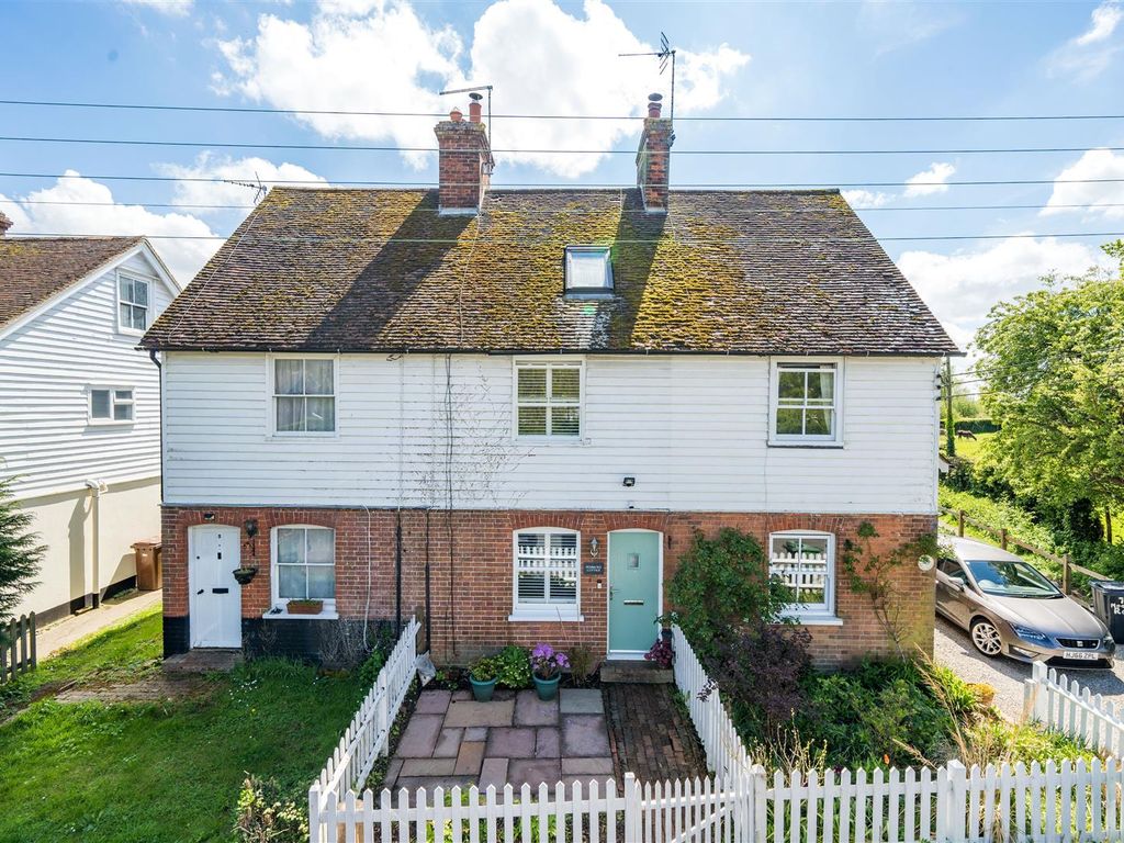 2 bed terraced house for sale in Moat Road, Headcorn, Ashford TN27, £
