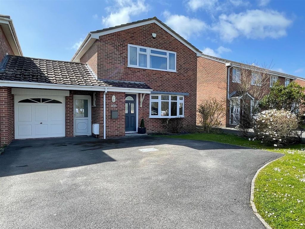 3 bed link detached house for sale in Stoddens Road, BurnhamOnSea TA8