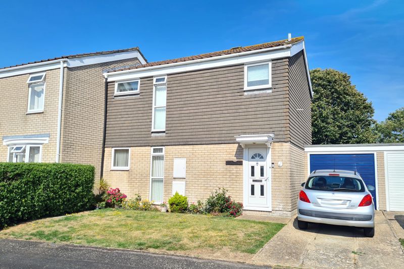 3 bed semidetached house for sale in Derwent Road, LeeOnTheSolent