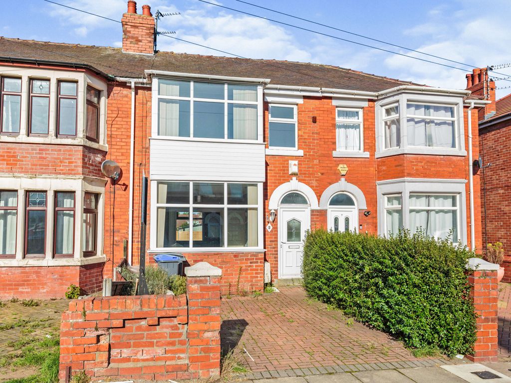 3 bed terraced house for sale in Senior Avenue, Blackpool FY4 Zoopla