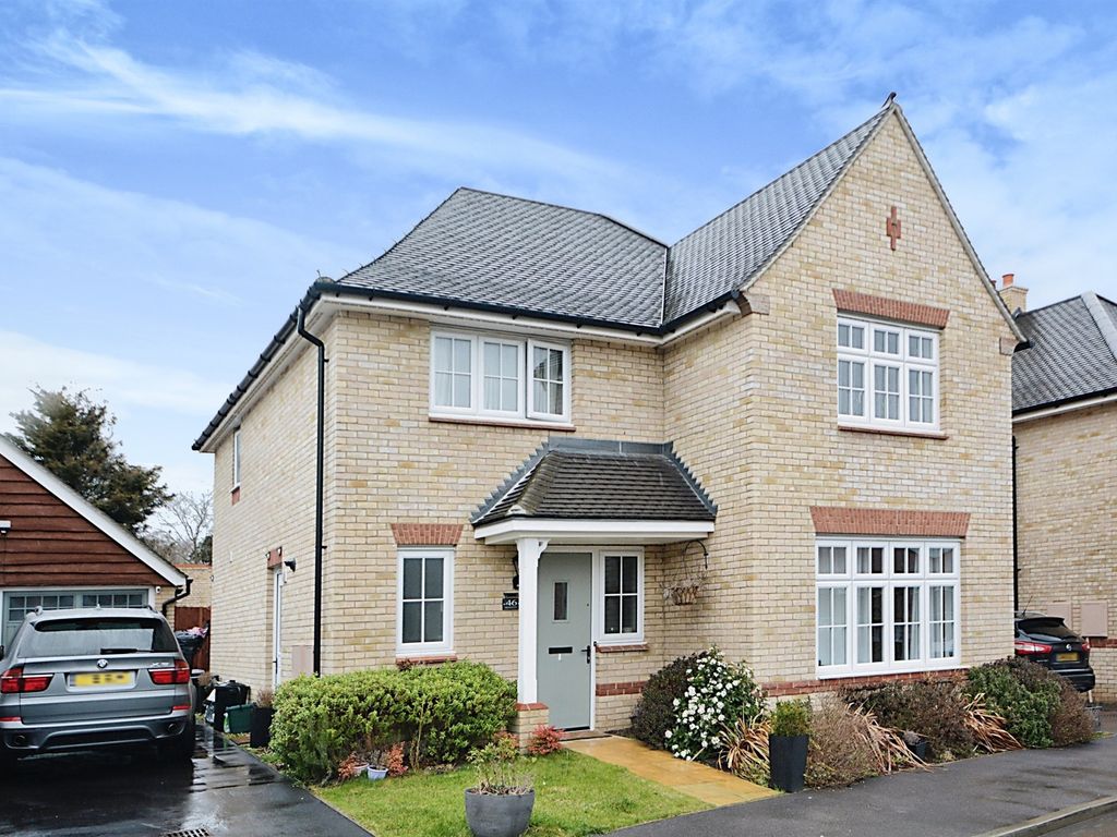 4 bed detached house for sale in Broomfield Way, Braintree CM7, £