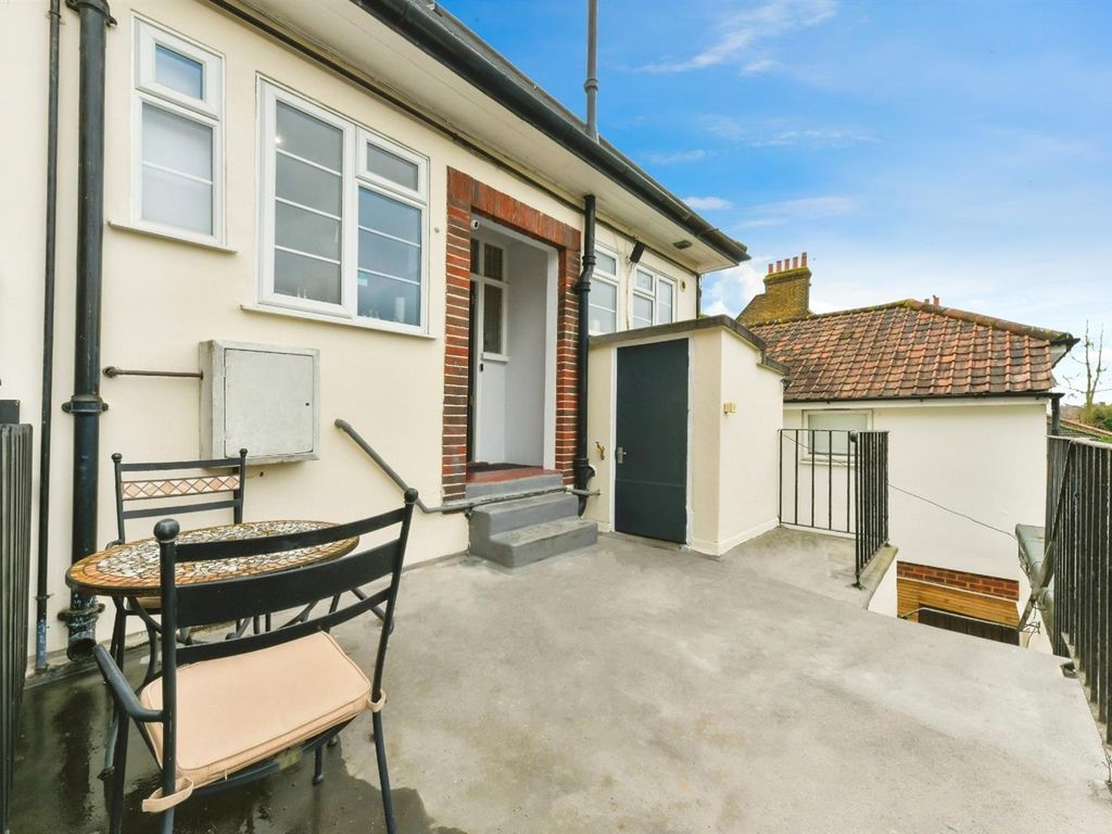 3 bed for sale in Coombe Lane, London SW20, £575,000 Zoopla