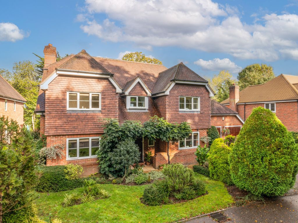 5 bed detached house for sale in High Street, Maresfield, East Sussex