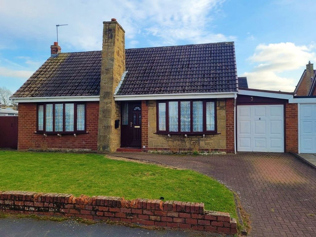 4 bed bungalow for sale in Dane Avenue, Thorpe Willoughby, Selby, North