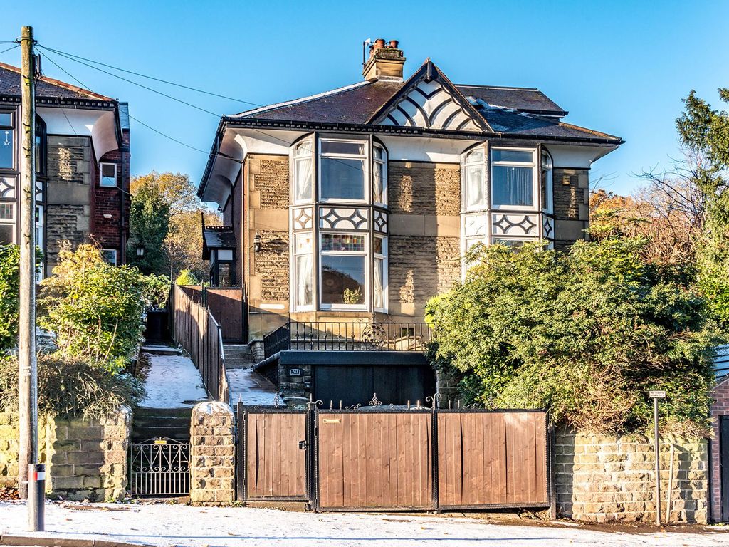 3 bed semidetached house for sale in Meadow Head, Sheffield S8, £