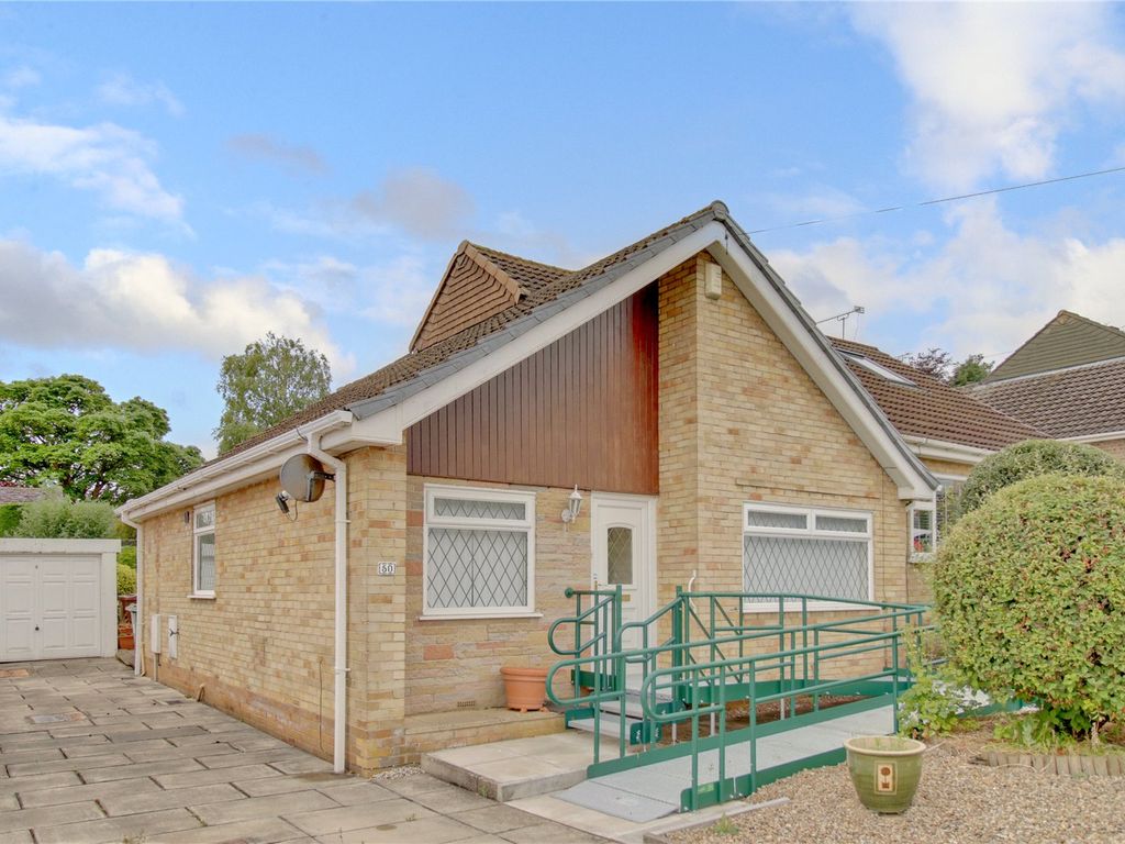 2 bed bungalow for sale in Knoll Wood Park, Horsforth, Leeds, West