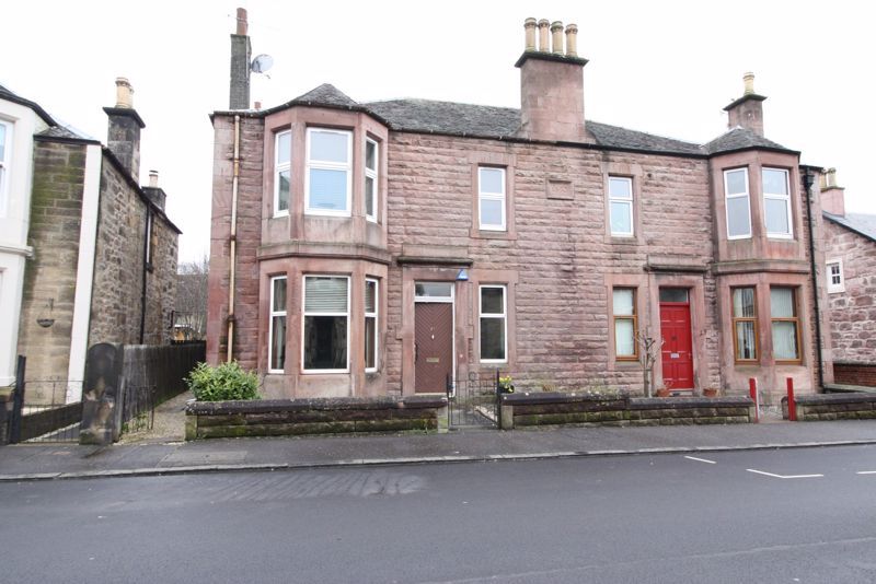 2 bed flat for sale in Church Street, Alloa FK10 Zoopla
