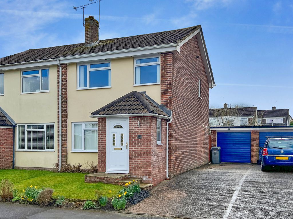 3 bed semidetached house to rent in Ruskin Drive, Warminster, Wiltshire BA12 Zoopla