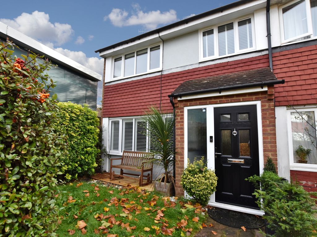 Sheriff Way, Watford WD25  