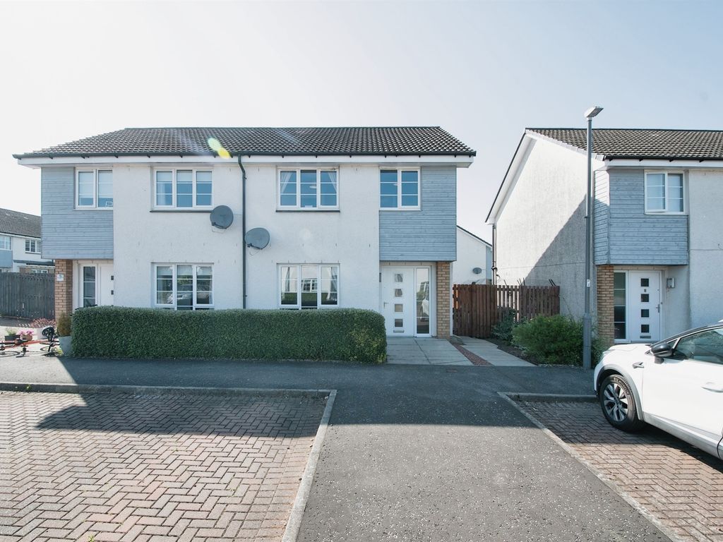 3 bed semidetached house for sale in Cochran Avenue, Neilston, Glasgow