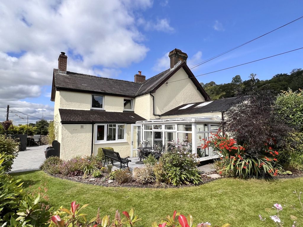 3 bed detached house for sale in Llandovery, Llandovery