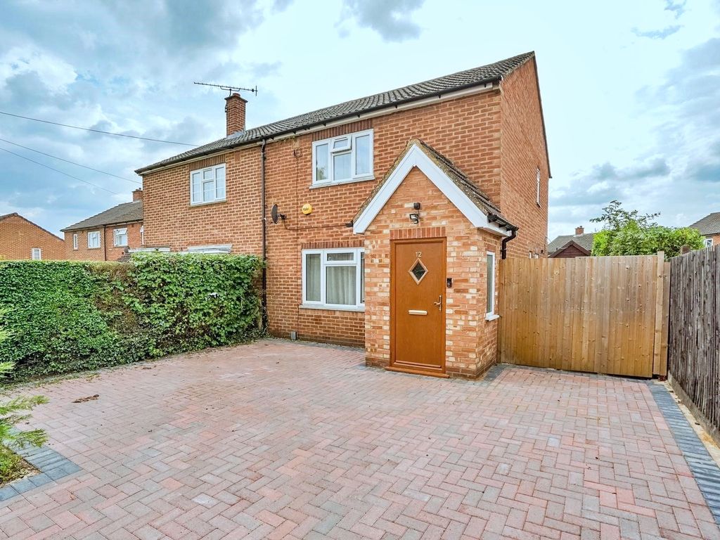 2 bed semidetached house for sale in Kiln Avenue, Little Chalfont