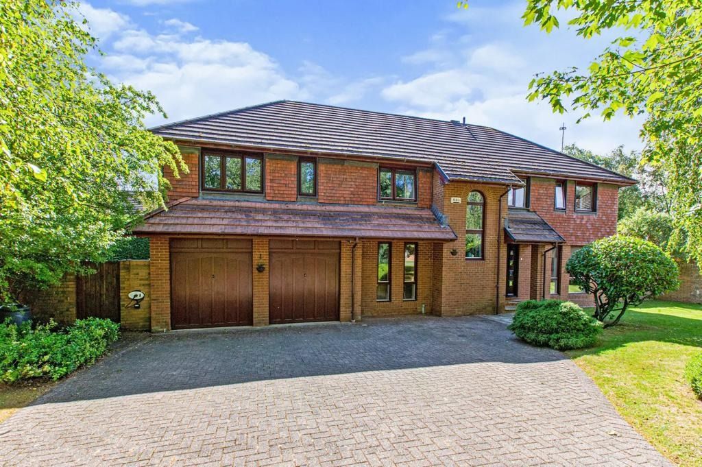 5 bed detached house for sale in Dukes Gate, Bothwell, Glasgow G71 Zoopla