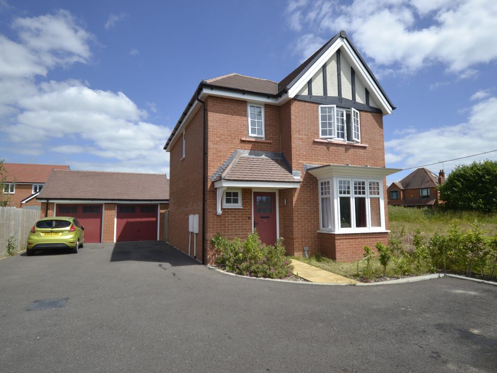 3 bed detached house for sale in Thatcham, Berkshire RG18 Zoopla