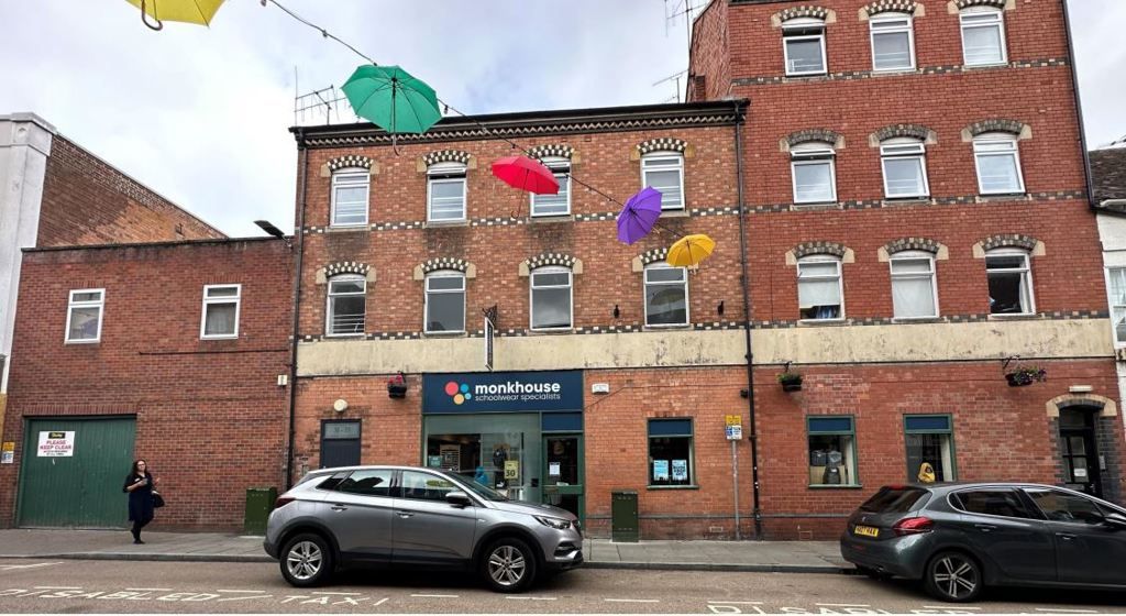 Retail premises to let in 3133 New Street, Worcester, Worcestershire