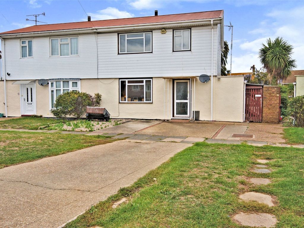 3 bed semidetached house for sale in Weybourne Close, SouthendOnSea