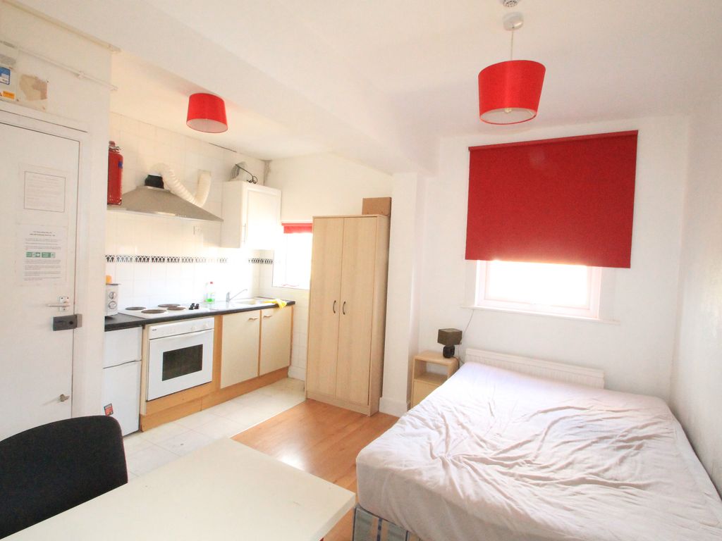 Studio to rent in Holloway Road, Holloway, London N7 Zoopla