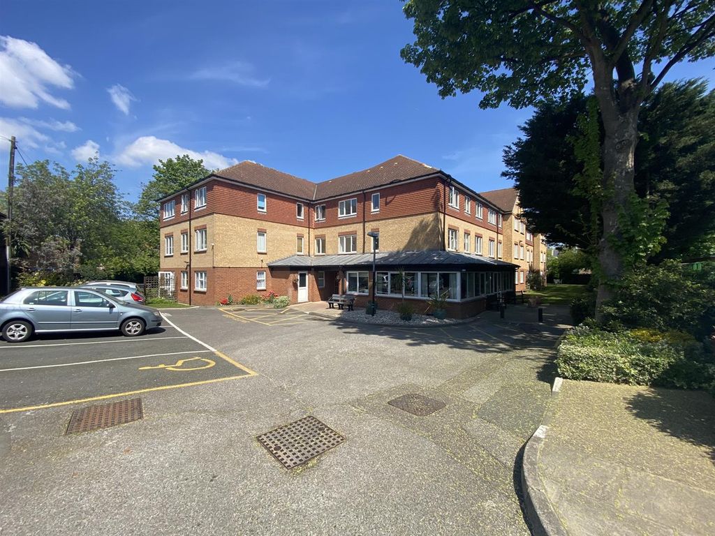 Westminster Court Cambridge Park Wanstead E11  