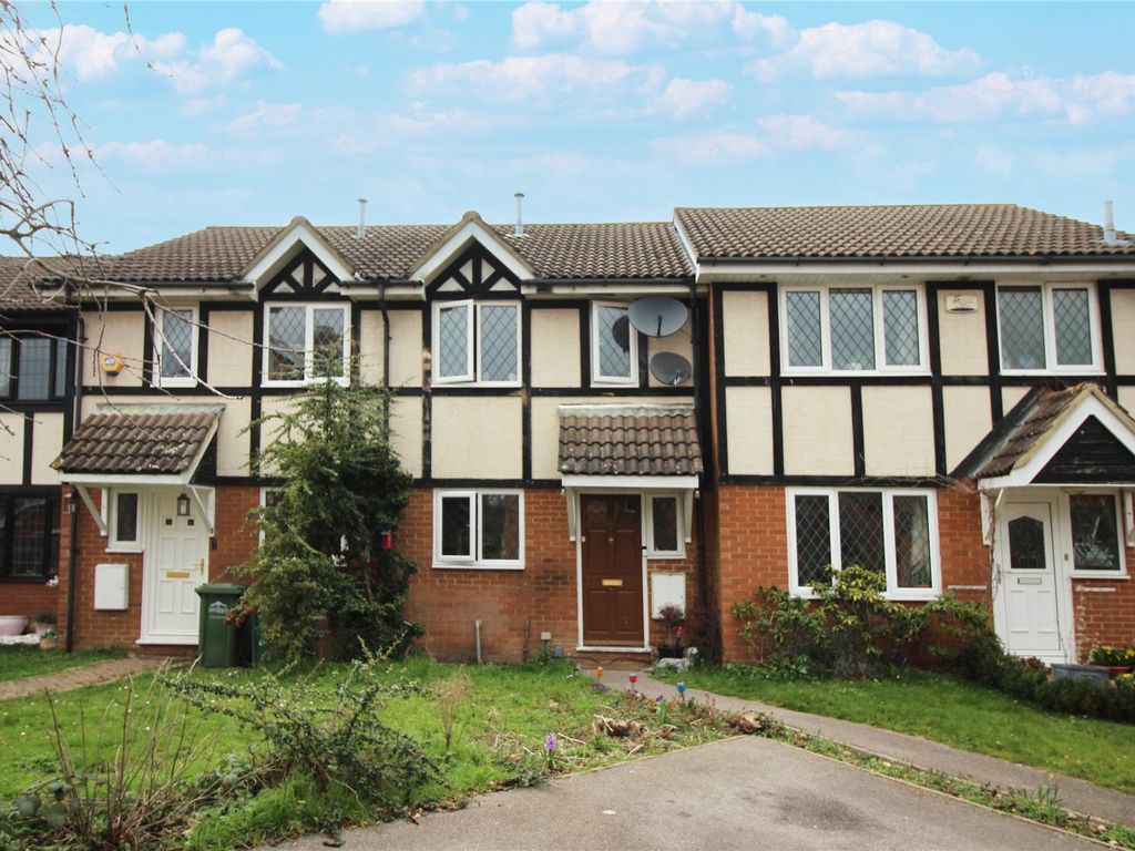 3 bed terraced house for sale in Staines, Surrey TW18 Zoopla