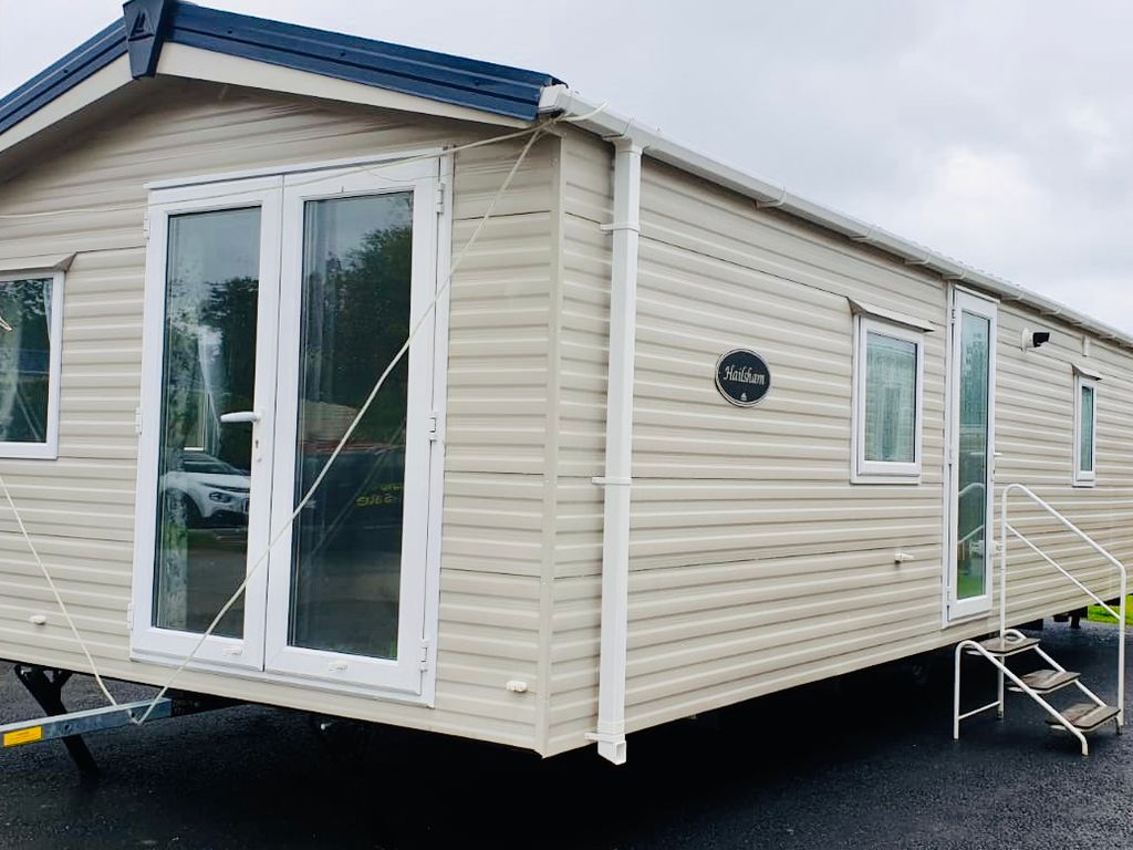 2 bed mobile/park home for sale in Warren Road, Dawlish Warren, Dawlish