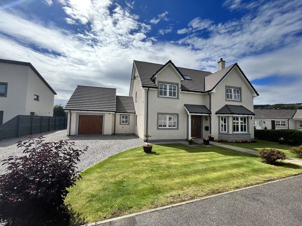 5 bed detached house for sale in Farlie View, Beauly IV4, £450,000 Zoopla