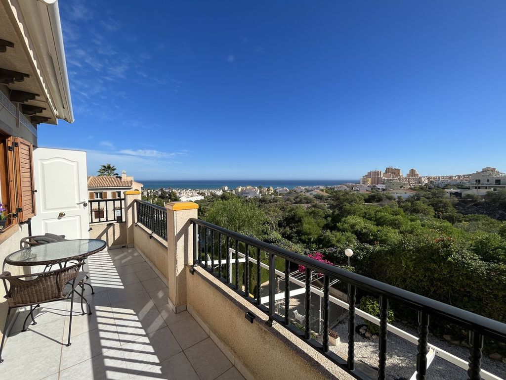 2 bed property for sale in Urbanización Dunas De La Mata, 03188 La Mata