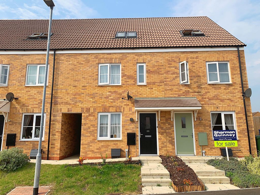 3 bed semidetached house to rent in Whitney Drive, Yaxley