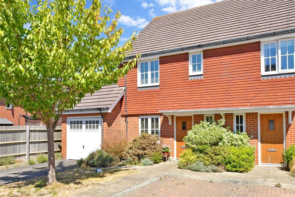 3 bed end terrace house for sale in Ruskin Avenue, Bognor Regis, West