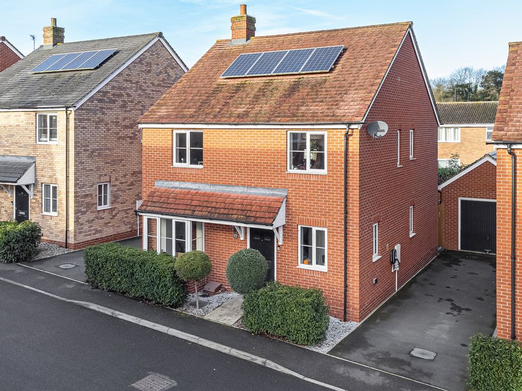 4 bed detached house for sale in Holte End, Abington Vale, Northampton
