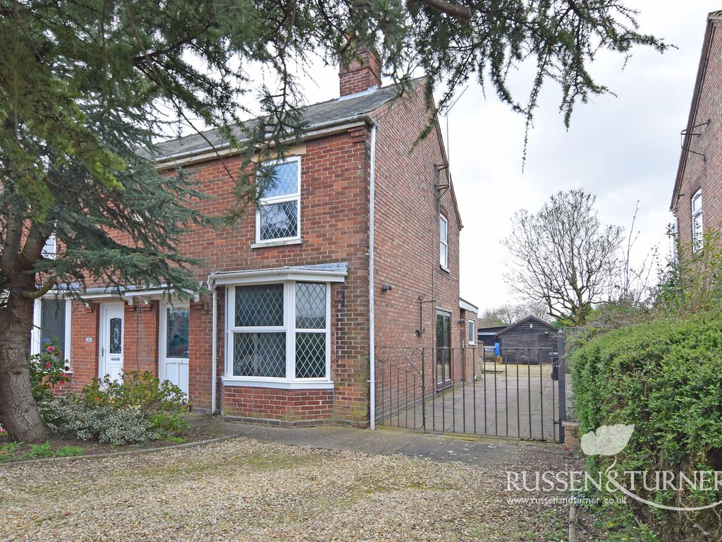 3 bed semidetached house for sale in Chapel Road, Terrington St