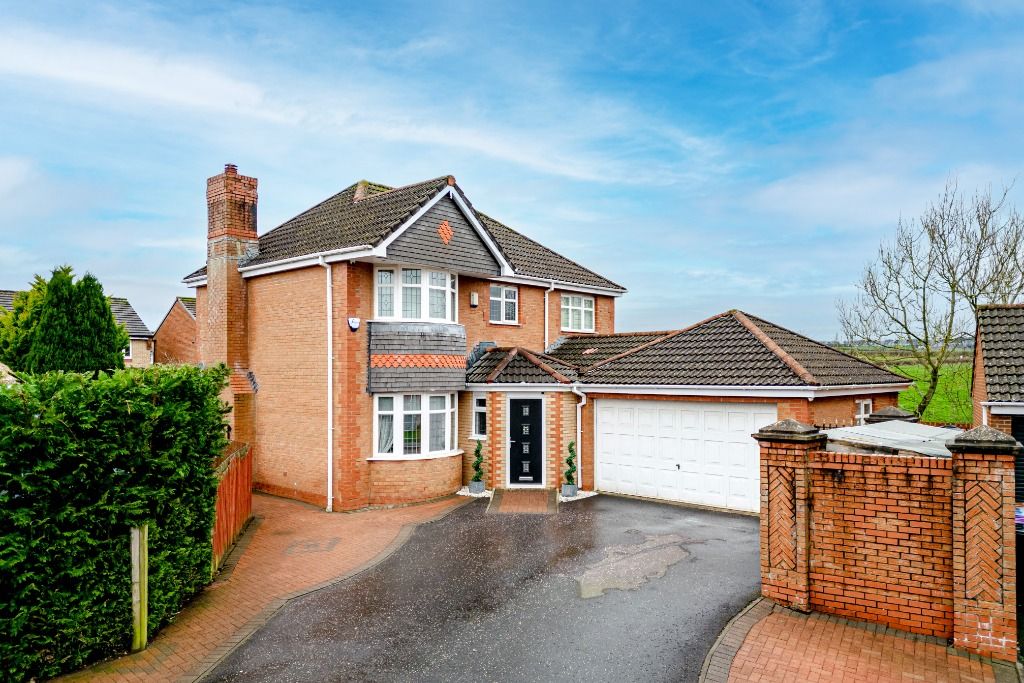 4 bed detached house for sale in Mountcastle Wynd, Kilwinning, North