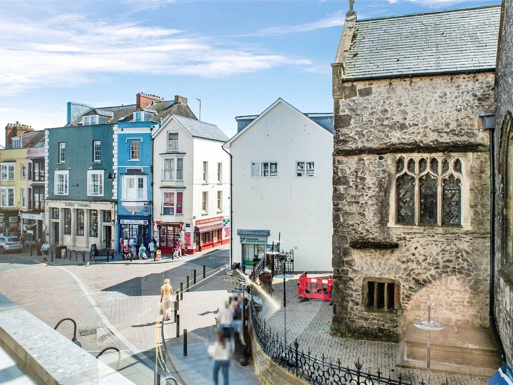 1 bed flat for sale in 2, Northcliffe House, High Street, Tenby SA70