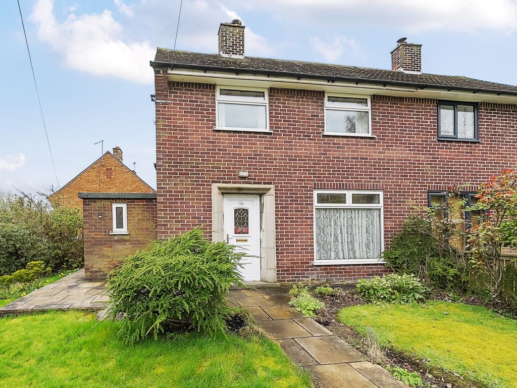 2 bed semidetached house for sale in Larkhill Green, Gledhow, Leeds