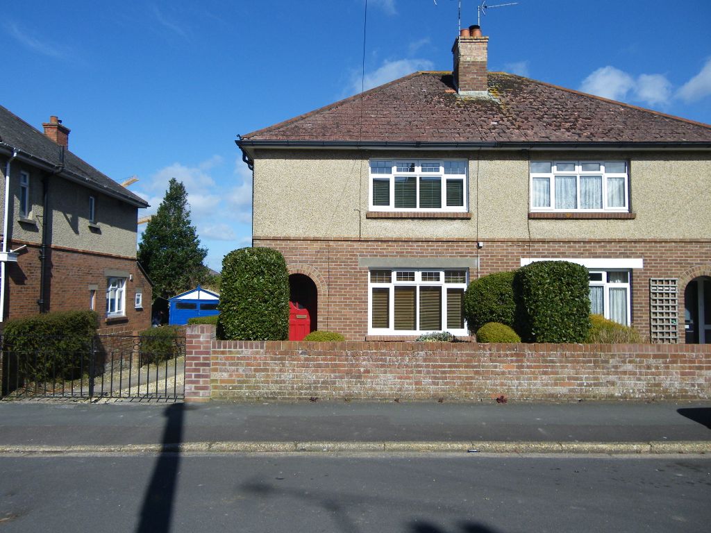 3 bed detached house to rent in Monmouth Road, Dorchester, Dorset DT1