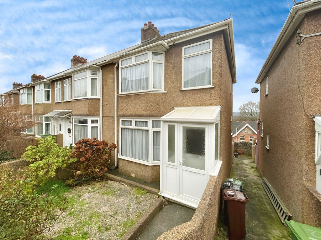 3 bed end terrace house for sale in Norfolk Road, Plymouth PL3, £