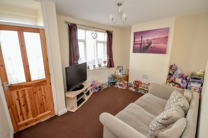 3 bed terraced house for sale in Alfred Street, Swindon SN1, £240,000 Zoopla