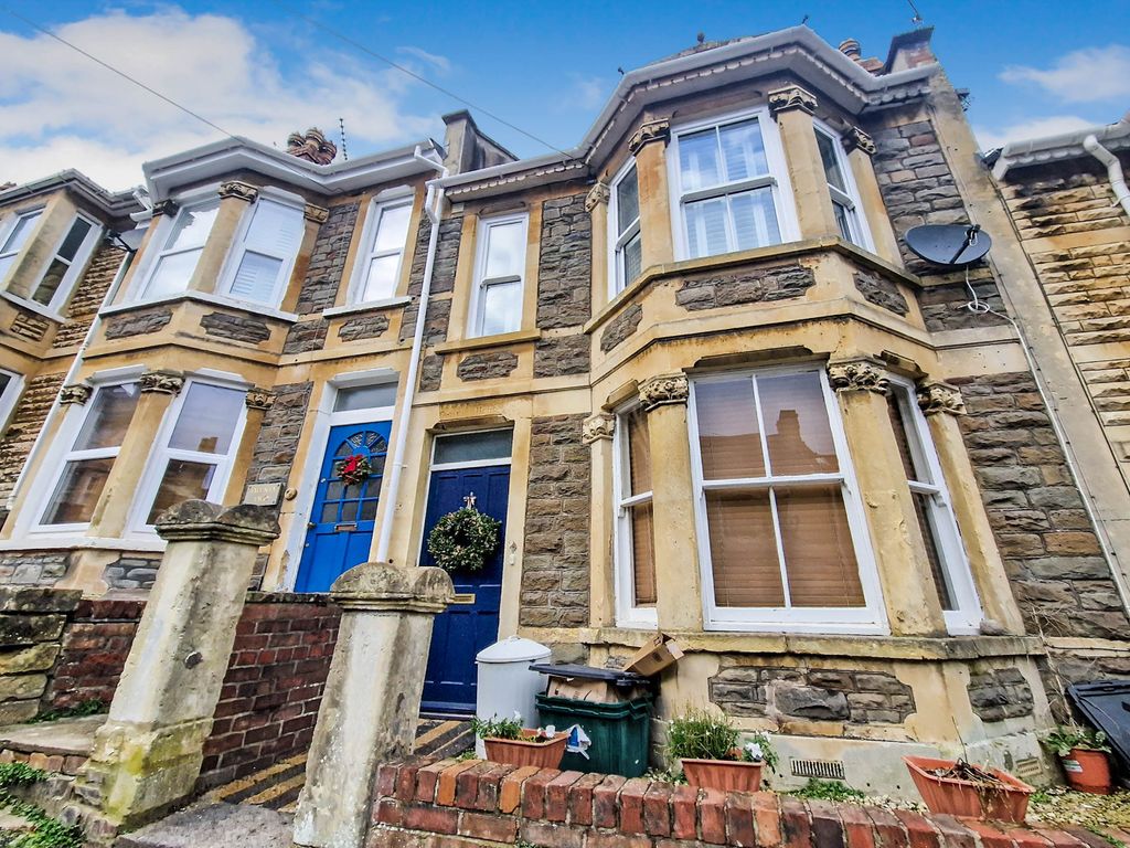 1 bed flat for sale in Queenwood Avenue, Bath BA1, £240,000 Zoopla