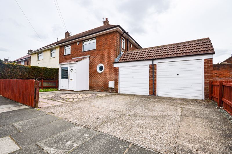 3 bed semidetached house for sale in Weardale Avenue, Blyth NE24 Zoopla