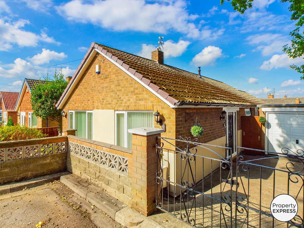 3 bed detached bungalow for sale in Oakdene Close, Normanby, North