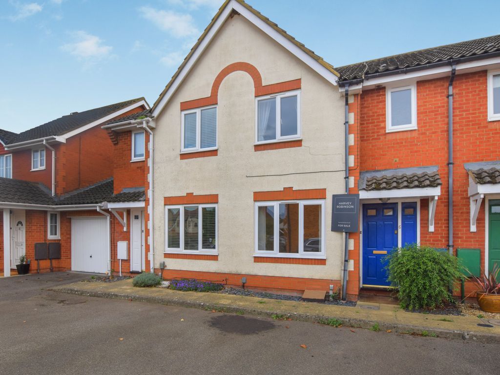 3 bed terraced house for sale in Bramble Court, Brampton, Huntingdon