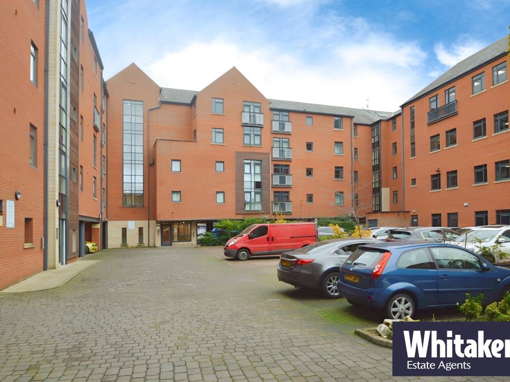2 bed flat to rent in Trinity Wharf, Hull HU1, £895 pcm Zoopla
